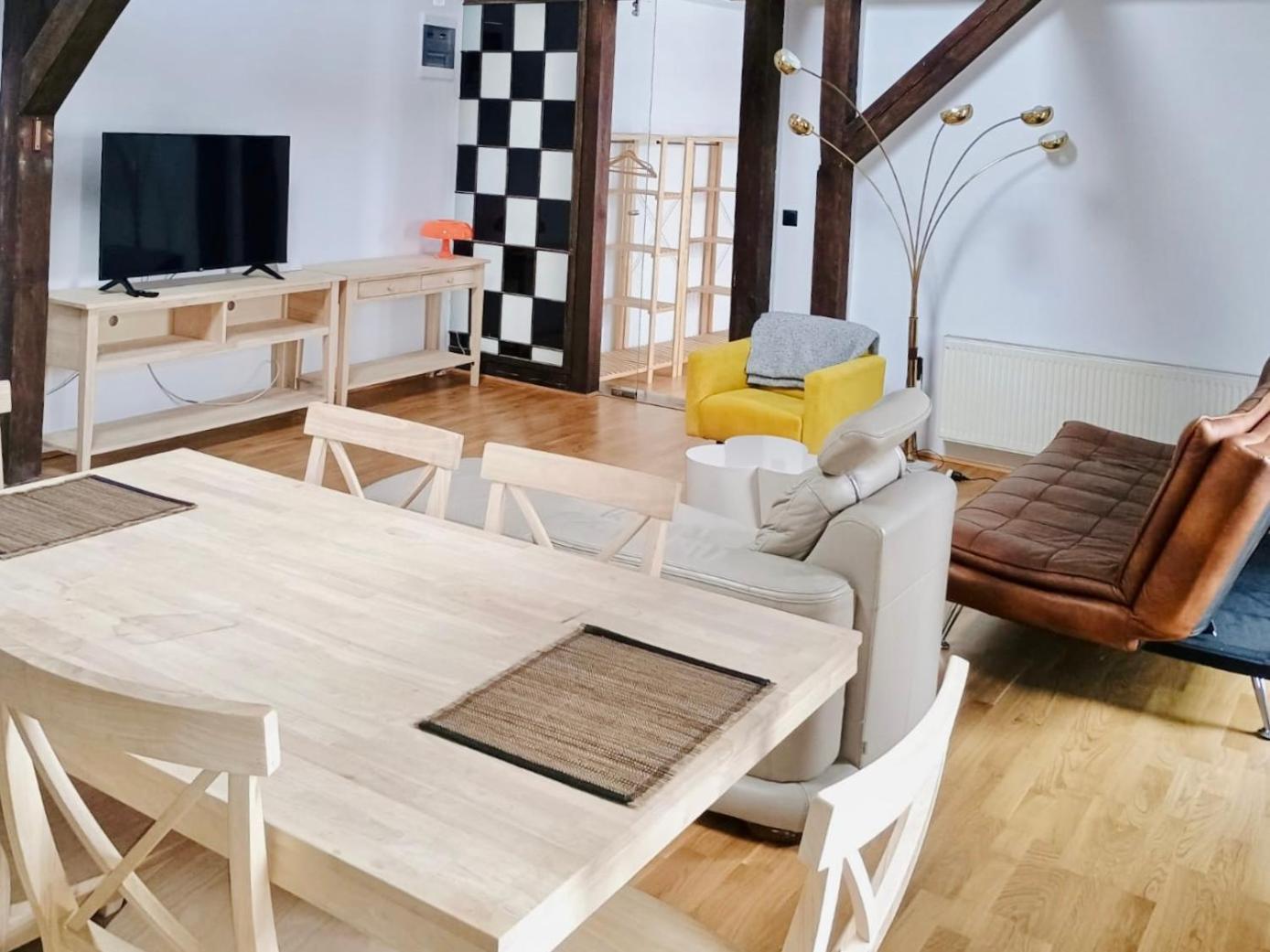 Apartamenty Stara Winiarnia Wałcz Eksteriør billede